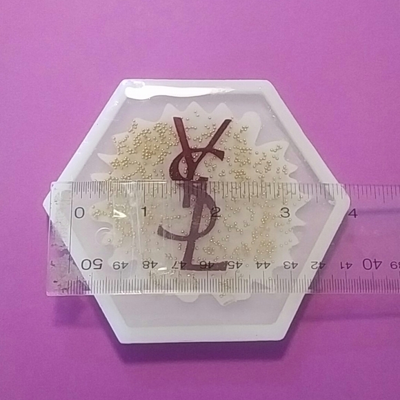 🌸Coaster/Resin 🌸 3/$35 - Picture 5 of 5